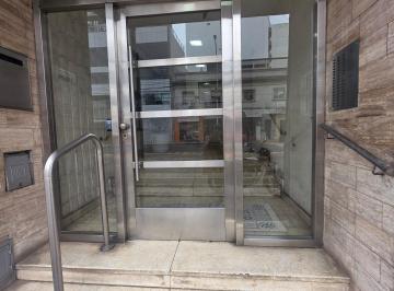 Departamento de 1 ambiente, Avellaneda · Alquiler Monoambiente con Balcón y Cocina Separada