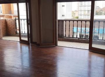 Departamento de 4 ambientes, Mar del Plata · Alquiler 24 Meses - Semipiso 4 Ambientes San Luis y Gascon