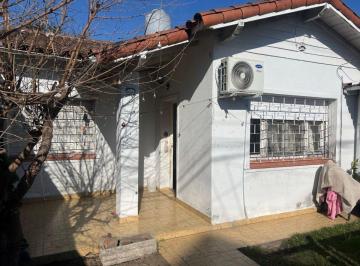 Casa de 3 ambientes, Lomas de Zamora · Venta Casa de 3 Ambientes Banfield