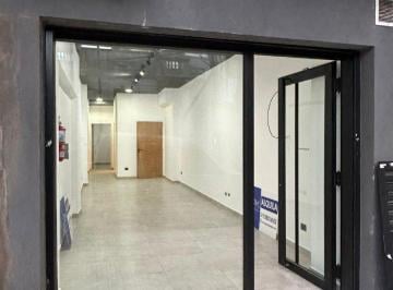 Local comercial de 2 ambientes, La Boca · Alquiler Local Comercial en Importante Zona Comercial
