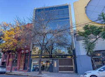 Edificio · 1700m² · 8 Cocheras · Venta - Edificio Comercial - Barracas - 1700 m²