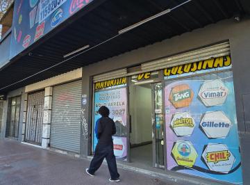 Local comercial de 2 ambientes, Florencio Varela · Local 173 m² Sobre La Estación - Varela Centro - Dueño Directo