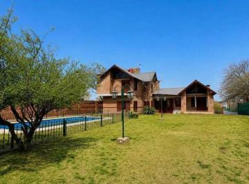 Casa de 5 ambientes, Mendiolaza · Hermosa Casa 3 Dorm. con Pileta, Quincho y Vistas a Las Sierras | Valle del Sol Mendiolaza