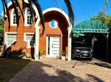 Casa de 5 ambientes, Moreno · Casa en Venta en Country Club Banco Provincia