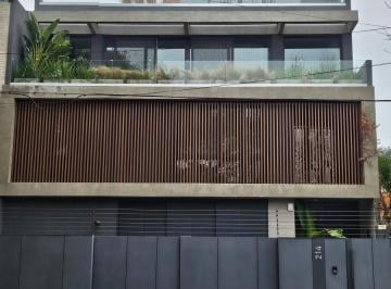 Casa · 400m² · 5 Ambientes · 2 Cocheras · Venta o Alquiler La Lucila de Diseño Minimalista Visuales y a m del Rio