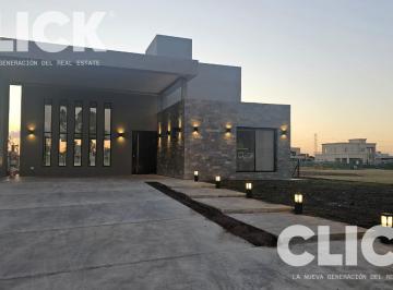 Casa · 176m² · 5 Ambientes · 4 Cocheras · Casa 5 Ambientes en Venta en Barrio Canning Chico