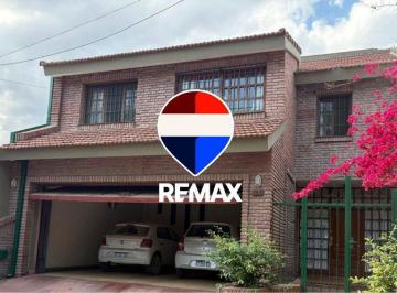 Casa · 365m² · 6 Ambientes · 2 Cocheras · Casa Venta Tres Cerritos Salta Apto Credito 6 Dorm