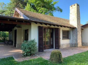 Quinta vacacional · 127m² · 2 Dormitorios · 2 Cocheras · Casa Quinta Venta Escobar 3 Ambientes con Piscina