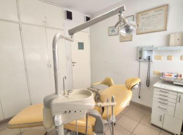 Consultorio · 55m² · Consultorio 3 Ambientes Venta Floresta Equipado