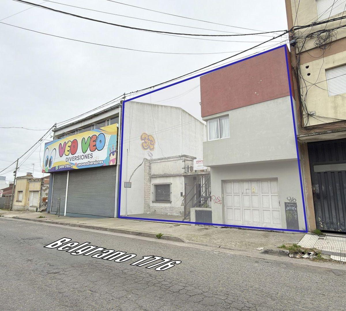 Casa en venta con tres departamentos sobre Belgrano
