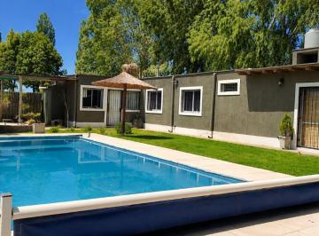 Casa · 100m² · 3 Ambientes · 2 Cocheras · Casa en Venta Para Inversion El Carrizal Mendoza