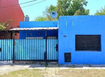 Casa · 104m² · 4 Ambientes · 1 Cochera · Venta Casa 4 Ambientes en San Justo, Terreno Amplio