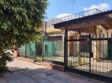 Casa · 128m² · 5 Ambientes · 1 Cochera · Casa en Venta 5 Ambientes San Justo