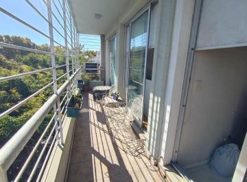 Departamento · 56m² · 3 Ambientes · 1 Cochera · Venta 3 Ambientes Al Frente con Balcon y Cochera