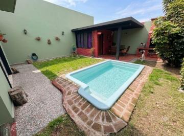 PH · 83m² · 3 Ambientes · Venta PH 3 Amb Jardín Pileta Parrilla Paternal
