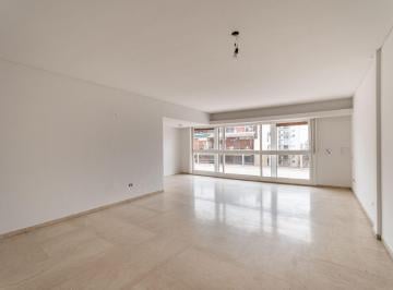 Departamento · 144m² · 5 Ambientes · 1 Cochera · Venta Departamento 5 Ambientes Flores Cochera