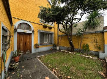 Casa · 200m² · 4 Ambientes · 1 Cochera · Venta Casa 4 Amb Parque y Pileta Wilde Avellaneda
