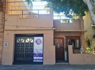 PH · 89m² · 4 Ambientes · 1 Cochera · Venta PH 4 Amb. C/cochera S/expensas V. Martelli