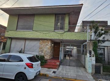 Casa · 391m² · 3 Ambientes · 1 Cochera · Vivienda Multifamiliar en Venta Quilmes
