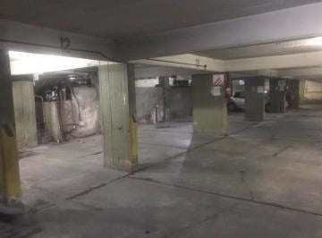 Garage · 10m² · En Venta Cochera en Olivos Sobre Maipu!