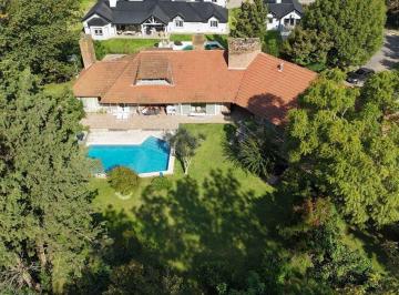 Casa · 450m² · 10 Ambientes · 2 Cocheras · Casa en Venta en Los Lagartos Cc