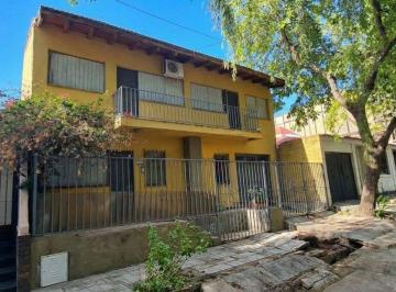 Casa · 140m² · 6 Ambientes · 1 Cochera · Venta Casa B° Reconquista 3 Dorm Pileta - Mendoza