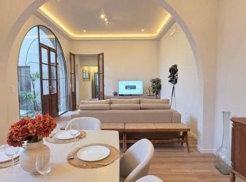 Casa · 204m² · 5 Ambientes · 1 Cochera · Venta Casa 4 Dorm.. Patio y Cochera Lourdes