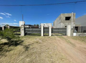 Casa · 120m² · 4 Ambientes · 1 Cochera · Venta - Casa 3 Dorm. en Alvear