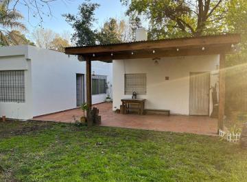 Quinta vacacional · 40m² · 2 Dormitorios · 5 Cocheras · Venta Lote en del Viso