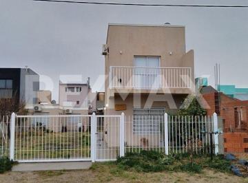 Casa · 115m² · 5 Ambientes · Venta 2 Duplex de 1 y 2 Dorm. en Las Grutas