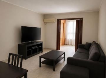 Casa · 90m² · 4 Ambientes · 1 Cochera · Casa en Venta en Beriss0