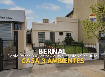 Casa · 217m² · 7 Ambientes · 1 Cochera · Venta Casa Bernal O. Doble Lote con 2 Viviendas