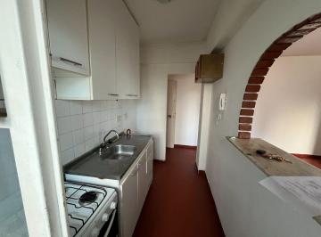 Departamento · 51m² · 3 Ambientes · 1 Cochera · Departamento San Telmo 3 Ambientes con Balcón