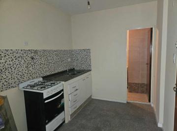 Departamento · 30m² · 1 Ambiente · Monoambiente 30 m Alquiler Flores Metro Bus
