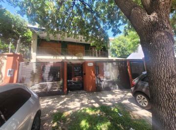 Oficina comercial · 313m² · 4 Cocheras · Venta Oficina Tipo Casa con Pileta, Martinez