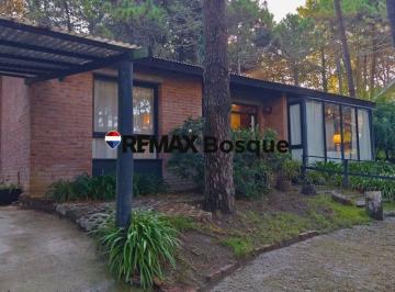 Casa · 80m² · 4 Ambientes · 1 Cochera · Casa Alquiler Anual Pinamar Norte