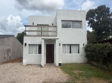 Casa · 120m² · 4 Ambientes · 2 Cocheras · Casa en Venta 4 Ambientes General Madariaga