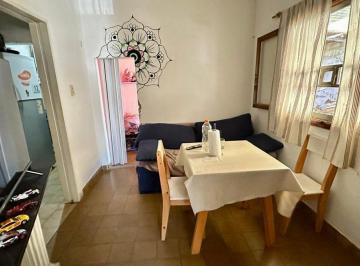 Casa · 127m² · 5 Ambientes · 1 Cochera · Casa 5 Amb Venta Jose C Paz Centro Inversion