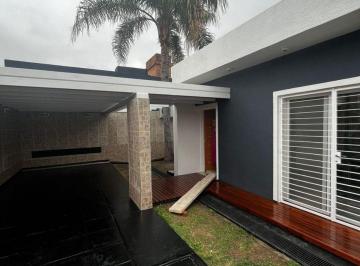 Casa · 100m² · 4 Ambientes · 1 Cochera · Venta Casa 3 Dorm. Jardin Espinosa