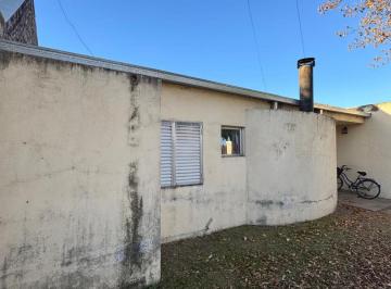 Casa · 63m² · 3 Ambientes · Venta Casa Dos Dorm. B Sur Este Pringles 882