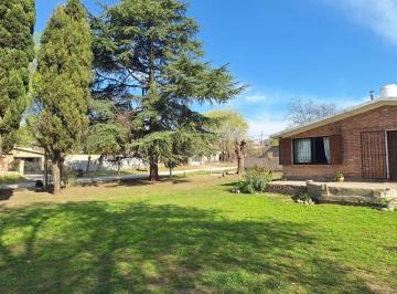 Casa · 144m² · 3 Ambientes · 1 Cochera · Venta Casa 2 Dorm Alta Gracia 818 m² a Refaccionar