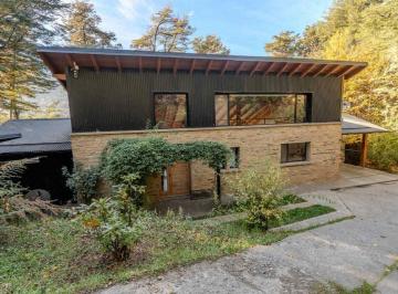 Casa · 150m² · 5 Ambientes · 3 Cocheras · Casa Moderna con Costa de Lago - Bariloche