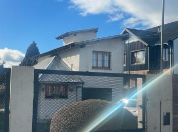 PH · 88m² · 3 Ambientes · 1 Cochera · Casa en PH en Centro de Bariloche