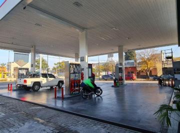 Local comercial · 150m² · Venta Estación de Servicio Puma Energy Bernal