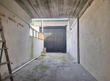 Bodega-Galpón · 108m² · Galpon Para Alquilar