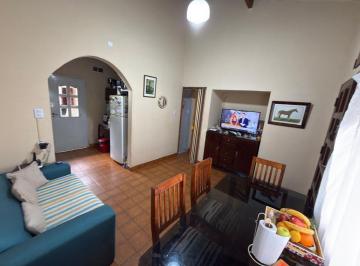 Casa · 86m² · 3 Ambientes · 1 Cochera · Casa en Venta en Merlo con Patio Cochera y Dpto