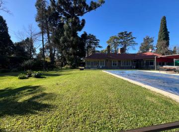 Casa · 390m² · 12 Ambientes · 1 Cochera · Casa en Venta 12 Amb. 420 m² - 3000 m² Malvinas Arg.