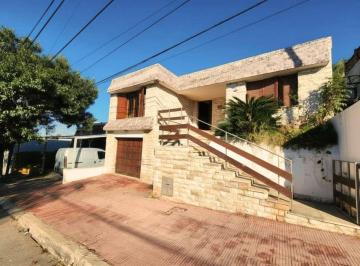 Casa · 163m² · 10 Ambientes · 1 Cochera · Venta Casa 2 Dorm Cochera y Quincho B° Sarmiento