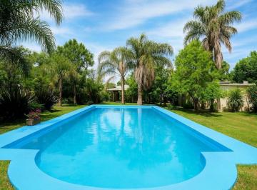 Casa · 96m² · 3 Ambientes · 2 Cocheras · Casa Venta Los Talas Berisso 2 Dorm. Pileta