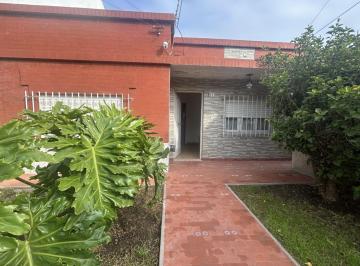 Casa · 74m² · 4 Ambientes · Casa en Venta Barrio San José. Apta Crédito